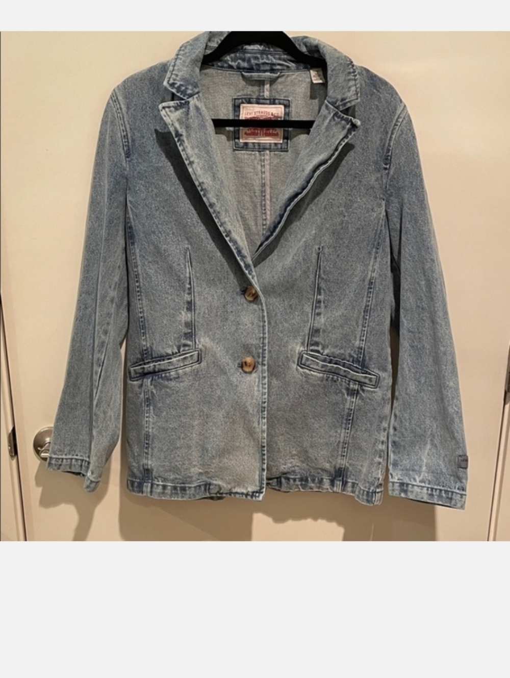 Levi Strauss & Co. Med. Wash Denim Blazer - NWOT size XS